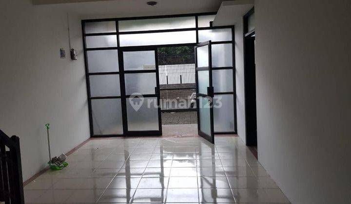 Dijual Rumah 2 Lantai Di Cigadung Raya Terawat  1