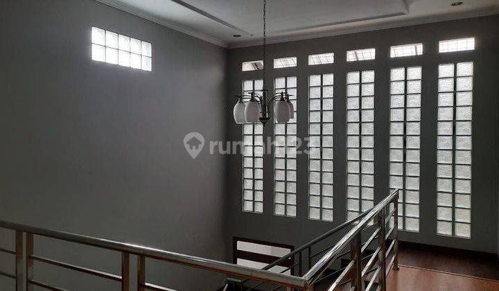 Dijual Rumah 2 Lantai Di Taman Kopo Indah 3 Full Renovasi 2