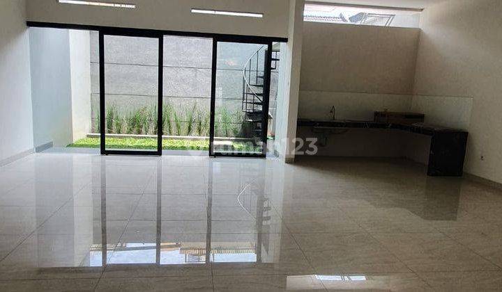 Dijual Rumah 2 Lantai Di Singgasana Pradana Minimalis Modern 1