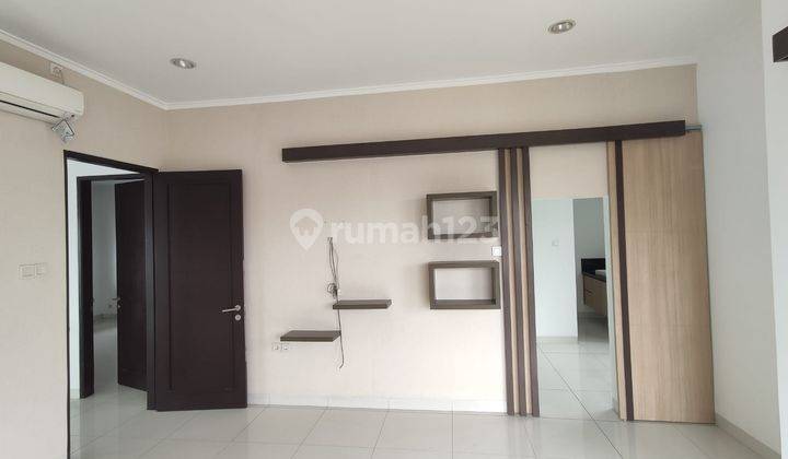 Town House Sudirman 2LT Jarang ada  1