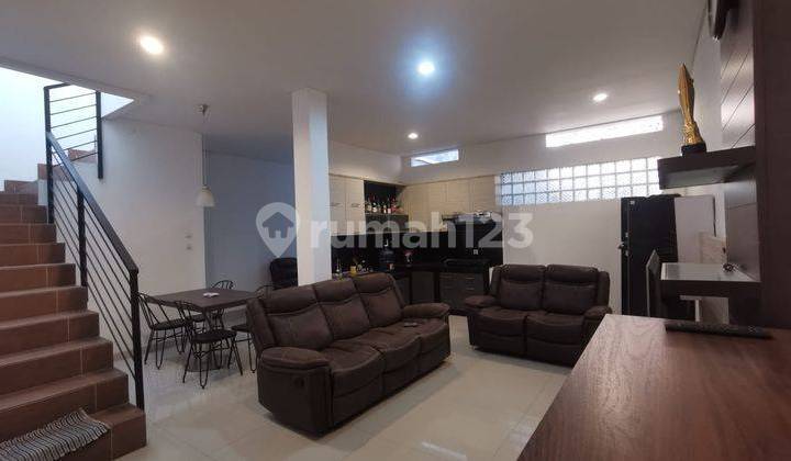 Dijual Rumah di Taman Kopo Indah 2 Bagus Terawat Dijual Rumah di Taman Kopo Indah 2 Bagus Terawat