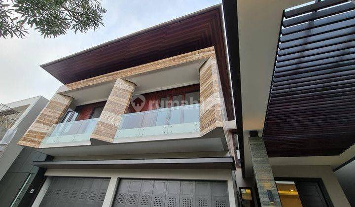 Rumah Mewah Setraduta Row Jalan Lebar Bisa Dengan Kolam Renang 2