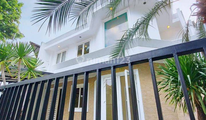 Rumah Bagus Dalam Townhouse di Lebak Bulus 1