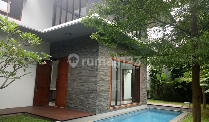 Kemang, Rumah Baru Dalam Kompleks