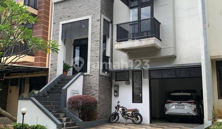 Rumah nyaman 3 lantai di lb bulus