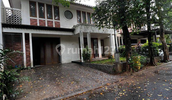 Rumah 2 lantai dalam townhouse di ampera 2