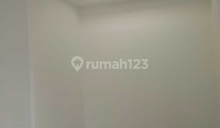 Rumah Vinka Griyaloka BSD City , Tangerang 2