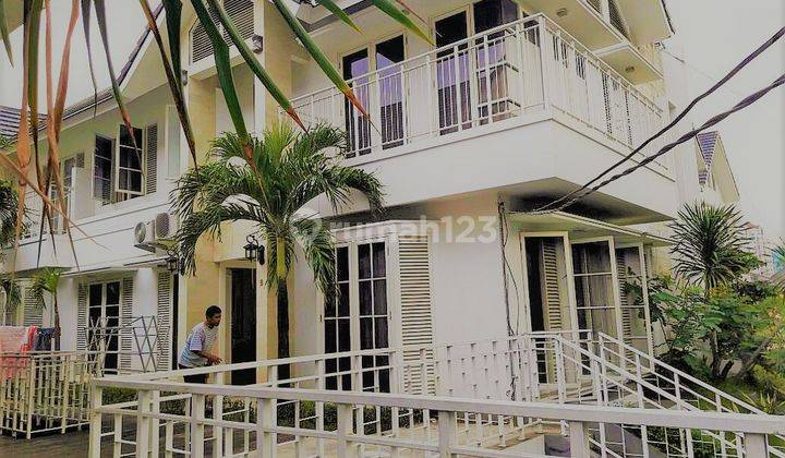 Rumah Bagus Dalam Townhouse Di Cilandak Jakarta 1