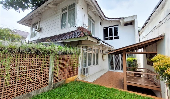 Cheap House Inside Townhouse in Kemang, South Jakarta Cheap House Inside Townhouse in Kemang, South Jakarta