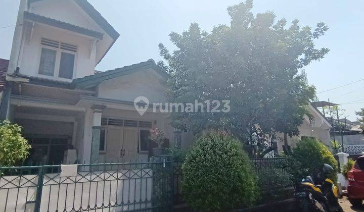tampak depan rumah dijual turun harga diperumahan