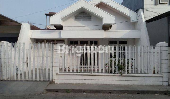 Rumah Bisa Untuk Tempat Usaha Dharmahusada Indah 1