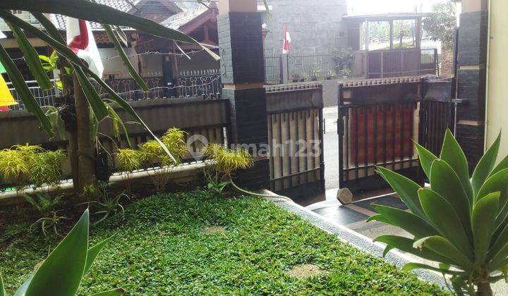 Rumah Mainroad di SARIMADU daerah sarijadi  Cocok untuk rumah tinggal atau usaha ( FULL FURNISHED ) 2