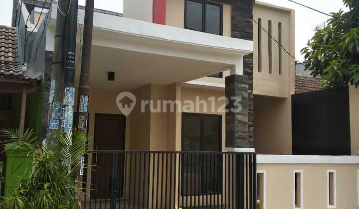 Rumah murah, 2 lantai, siap huni, harga msh nego, Bsd Griya Loka 1
