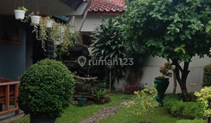 Rumah Siap Huni 2 Lantai Dengan Halaman Luas Dan Strategis Anggrek Loka, Bsd 1