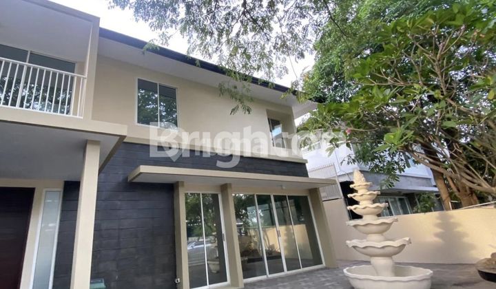 Rumah mewah di Graha Natura 2