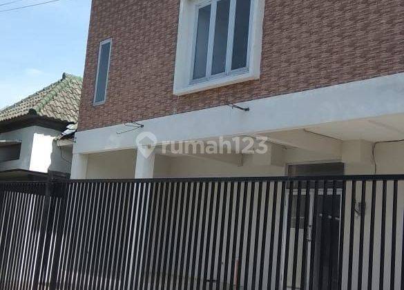 Rumah kost aktif terisi full dijual cepat BU dekat kampus 1