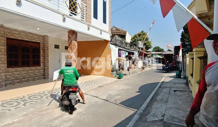 RUMAH CANTIK SIAP HUNI DI BANYUANYAR SOLO DEKAT EXIT TOL DEKAT MANAHAN 1