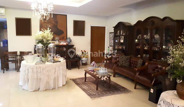 Rumah Elite 2 Lt Semi Furnished Di Kebayoran Baru Jaksel 8410 WM 2