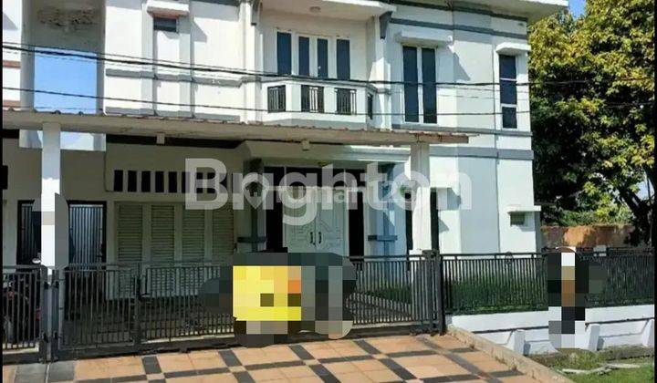 Rumah bagus dan besar di Kemang Pratama 1