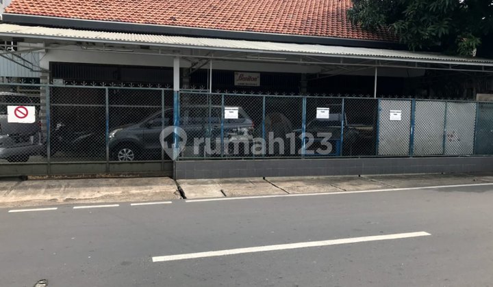 Rumah di Daerah Kramat Jakarta Pusat Rumah di Daerah Kramat Jakarta Pusat