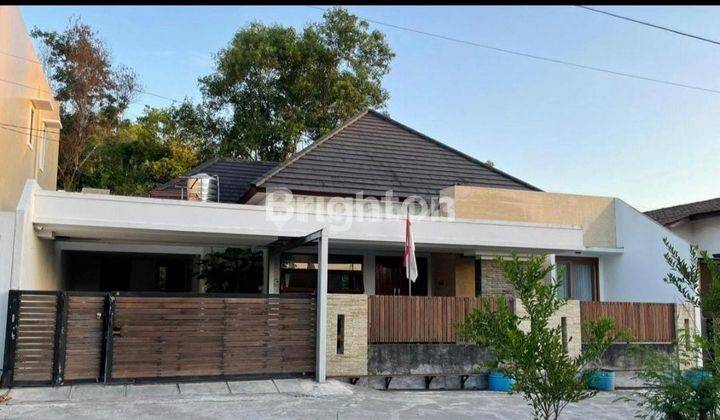 DI JUAL CEPAT RUMAH MEWAH DI KAWASAN PERUMAHAN PGRI 1