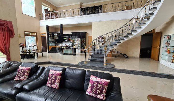 Rumah Lux Terawat di Taman Sakura Raya , Bandung