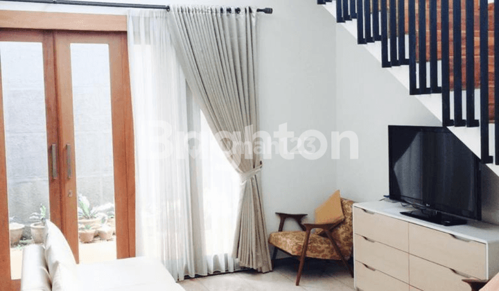 Rumah Mewah 2 Lantai Full Furnished Cigadung Raya Barat Bandung 2