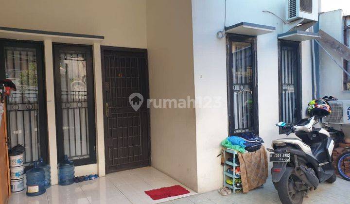 Dijual Cepat Rumah di Perumahan Taman Kota, Jakarta Barat, Renov, Rapih, Siap Huni, Nego Sampe Deal! 1