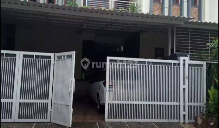 Rumah 2 Lantai Sudah Renovasi di Duren Sawit Jakarta Timur 1