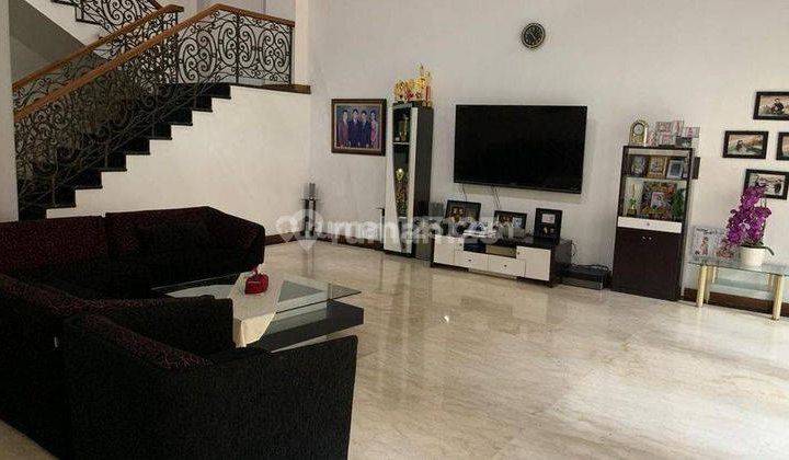 RUMAH LUX MODERN 3 LANTAI SETRADUTA BANDUNG STRATEGIS MENARIK 1