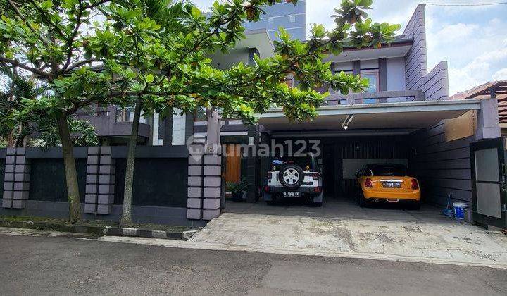 Rumah Modern Tengah Kota 2 Lantai Sayap Jl. Surapati Bandung 1