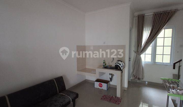 2-Story House in Paramount Renovated Semi Furnished 2