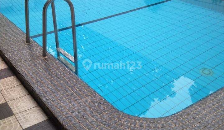 Rumah 2 lantai luas 1000 m2 tersedia kolam renang dekat sekolah aljabar cilandak 2