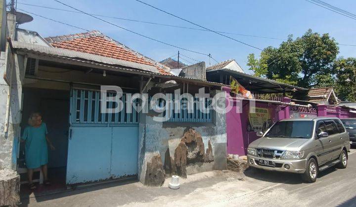 RUMAH DI DANUKUSUMAN DEKAT LUWES GADING SURAKARTA DEKAT SMKN 3 SURAKARTA DEKAT KULINER SOLO SOTO GADING 1