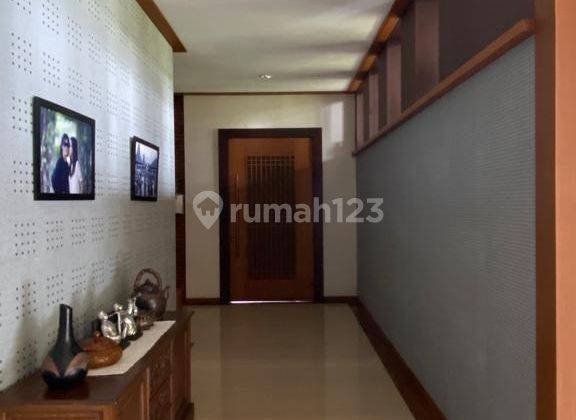 Rumah Luxury Modern 3 Lantai Dijual di Setraduta Arsitek By Suwito 2