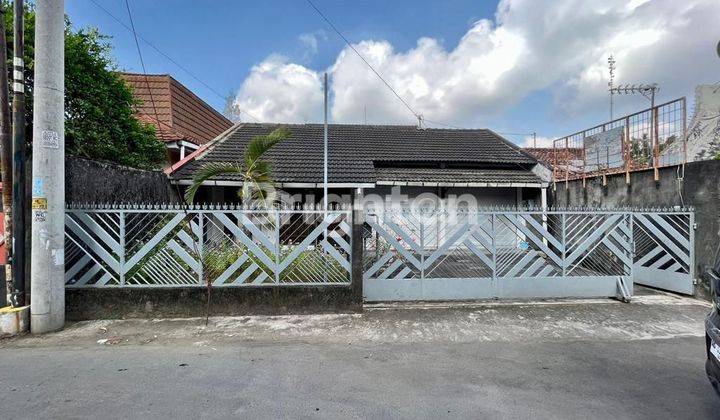 RUMAH LUAS 5 KT DI DEKAT JALAN KALIURANG KM 7 1