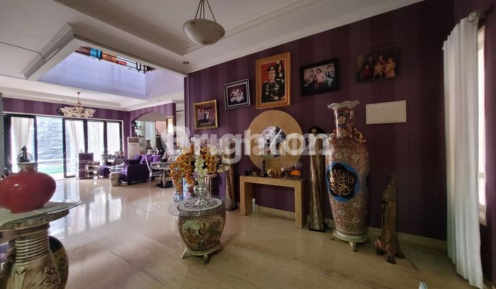 RUMAH HOOK DI JAKARTA SELATAN DALAM CLUSTER STRATEGIS DAN NYAMAN 2