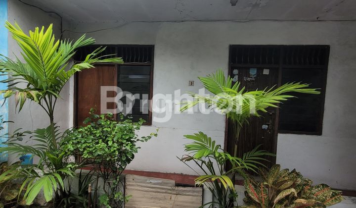 HOUSE WITH A SHOP AND BOARDING ROOMS, SUITABLE FOR VARIOUS BUSINESSES, CLOSE TO CAMPUS. 2