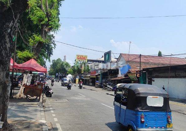 Rumah Sumur Batu Luas 240m2 Hadap Barat, Lokasi Bagus, Sangat Nyaman.. 2