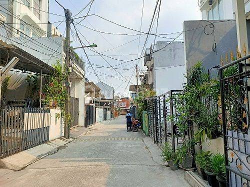 Brand New Rumah Gading Elok Bangunan 2 Lantai Luas 90m Hadap Barat Siap Pakai 2