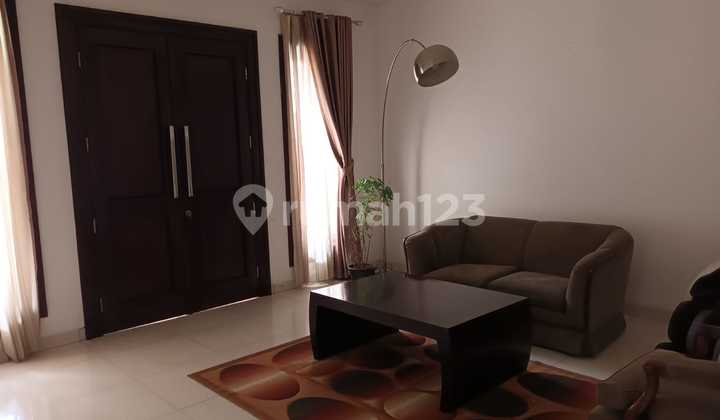 Rumah Mewah Siap Huni dan Lokasi Strategis @Jl Garuda, Bintaro 2