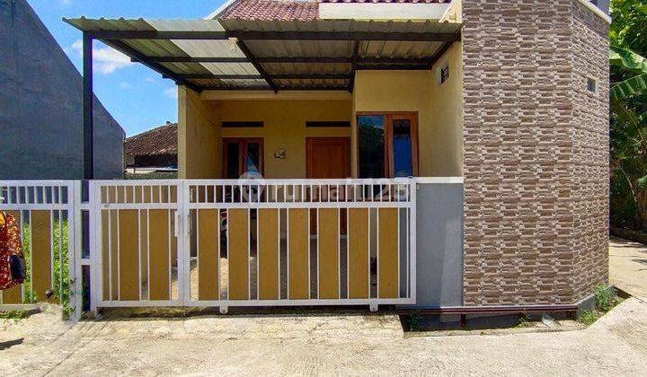 Rumah Bagus Cantik Terawat SHM di Mandan Sukoharjo 1