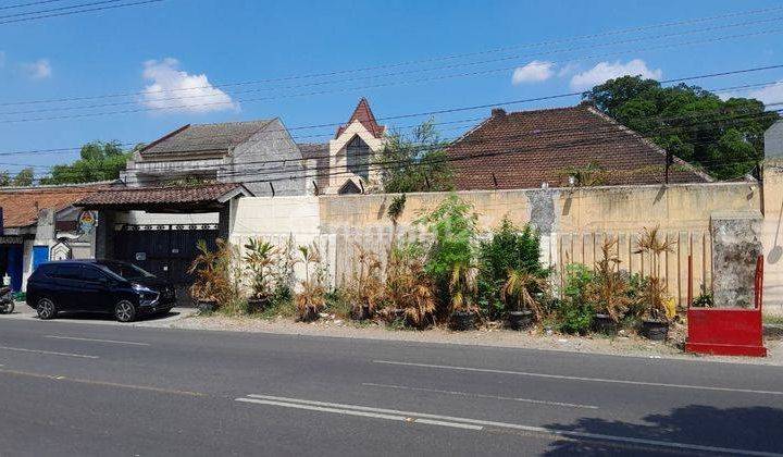 Rumah Clasik Luas Bagus SHM Tengah Kota di Laweyan, Solo 1