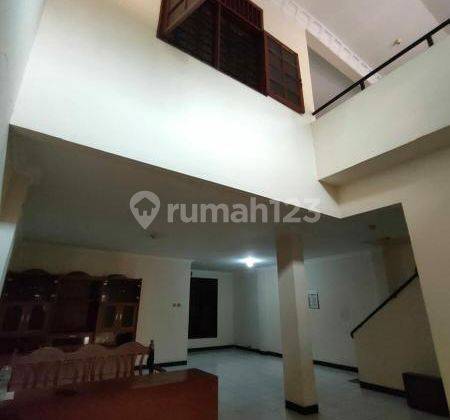 Otista Jakarta timur rumah second kokoh terawat 2