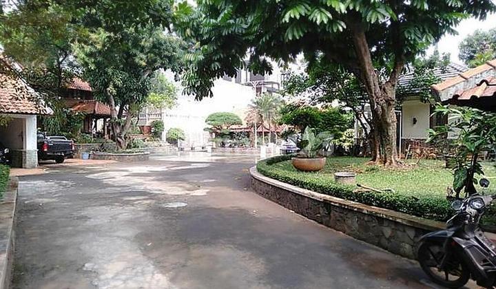 Rumah Asri dan luas di Cilandak Barat