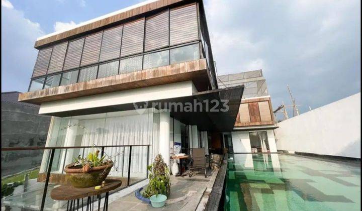 Jual Cepat Rumah Rasa Villa Full Furnished di Kota Baru Parahyangan 1