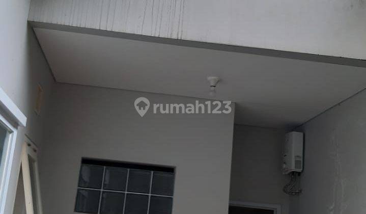 Dijual Rumah Minimalis Siap Huni Semi Furnished di Sayap Batununggal 2