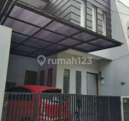 Rumah di Tebet Barat Jakarta Selatan, Rumah Cantik, Dekat Taman 1