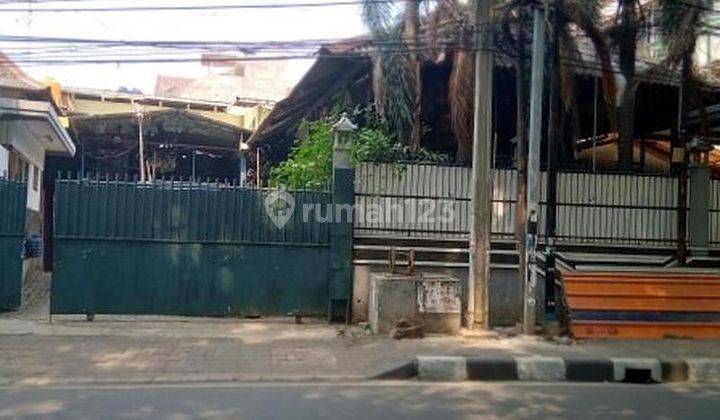 Rumah Gudang Di Tebet Jakarta Selatan Menghadap Taman 1