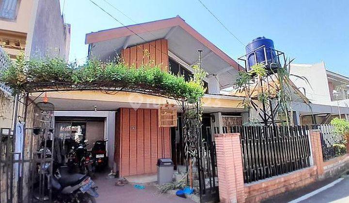 Rumah Cantik Terawat Area Tebet Jalan 2 Mobil 1